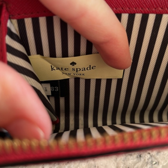 Kate Spade Cameron Street Laine Wallet Red Leather - Picture 4 of 5